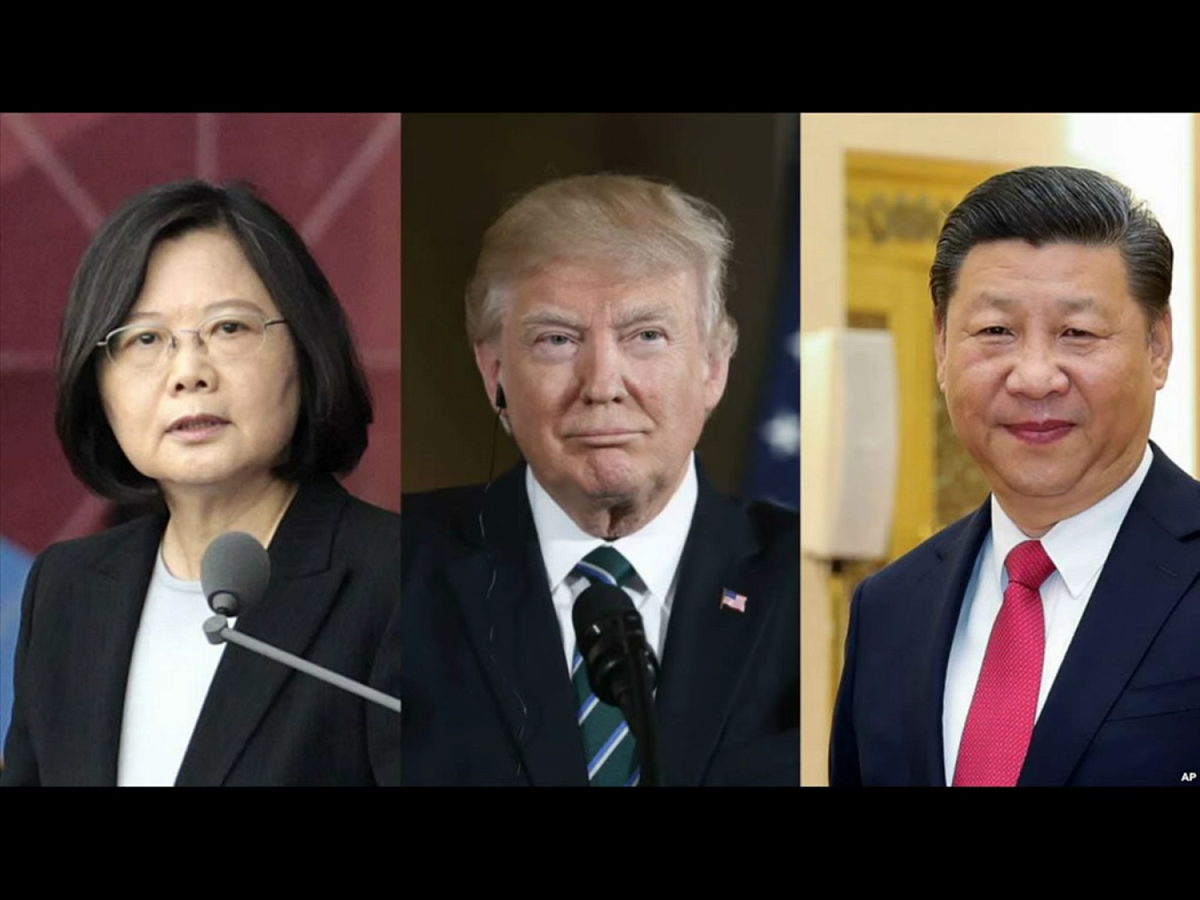 報告建議，美國民選最高級別官員應該定期與臺灣對口官員接觸，川普總統（中）與蔡英文總統（左）也應該尋求機會當面交流。

但也有學者認為，「美國在提升與臺灣關係時應該更為謹慎，不要對北京做不必要的挑釁，否則反而可能傷害到臺灣的安全」。圖右為中國最高領導人習近平，17日剛由中國全國人大選舉連任國家主席。
 圖：翻攝自Youtube