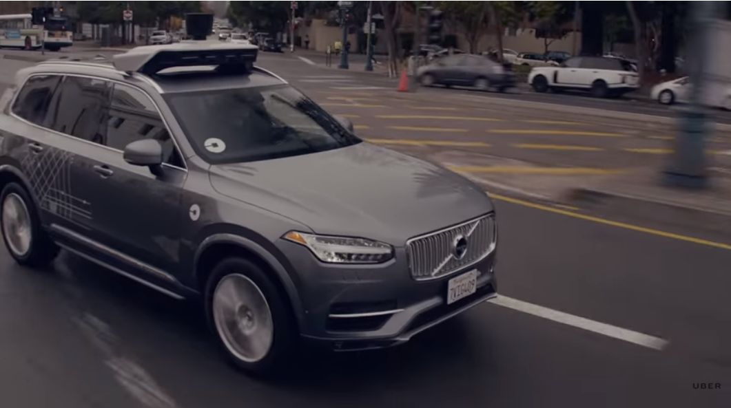 共乘服務巨擘優步（Uber）今天表示，美國亞利桑那州發生自駕車撞死一名行人的事故，目前已暫停自駕車測試計畫。 圖 : 截取自YOUTUBE