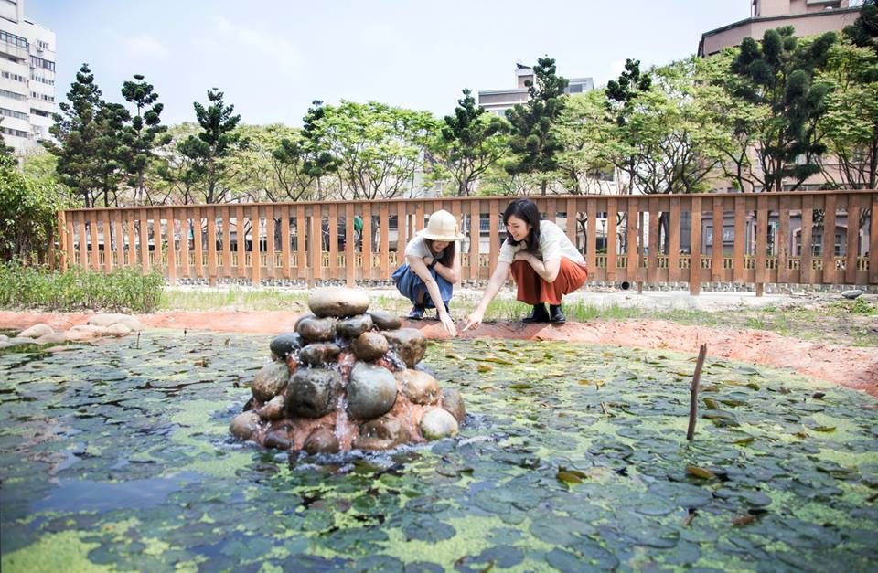 朝陽公園的水語教育園區，把公園變成環境教育場域，增加生態水池、生態溪流區。 圖：翻攝鄭文燦臉書