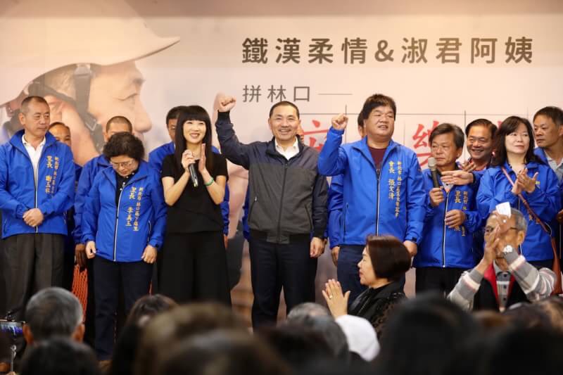 今（27）日，侯友宜參加蔡淑君議員於林口主辦的基層委員會。圖 : 侯友宜競選總部/提供 侯友宜競選總部