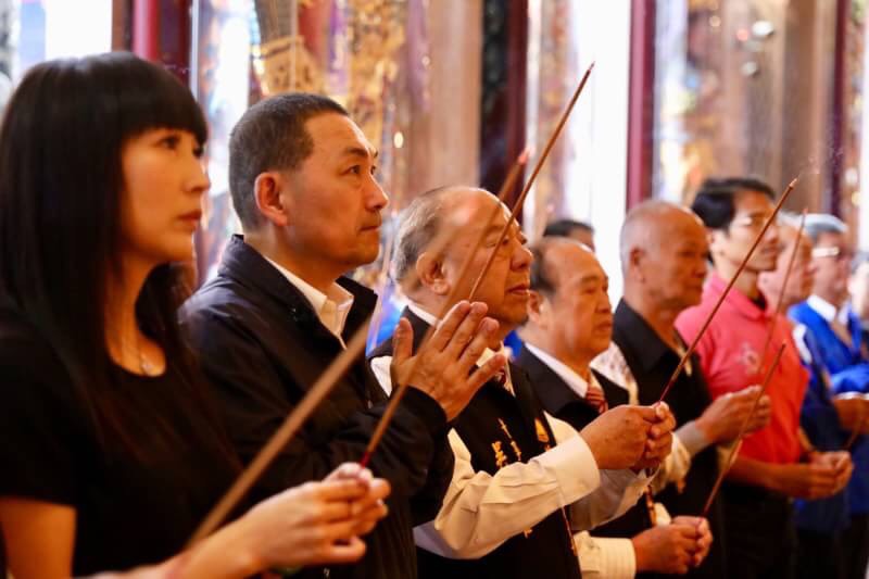 竹林山觀音寺鶴齡中心現場擠滿了人潮。圖 : 侯友宜競選總部/提供 侯友宜競選總部
