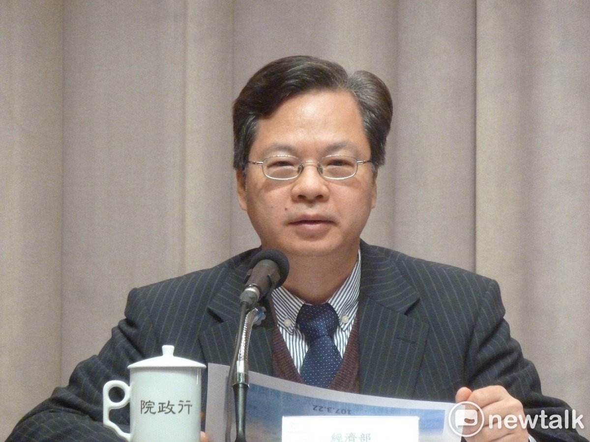 行政院政務委員龔明鑫今（23）日下午表示，因應美中貿易戰，「亞洲・矽谷計畫」培育10家具潛力的企業組成「旗艦團隊」，擬透過三階段佈局國際系統整合（SI）輸出商機。 圖：新頭殼資料照片
