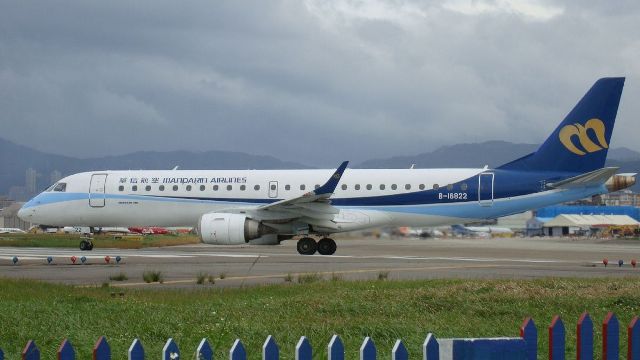 劉姓機師今天執行華信航空AE-1858從越南胡志明市飛往台中班機，起飛前身體突然感到不適，送醫急救無效宣告死亡。圖為示意圖。 圖：翻攝Wikimedia Commons