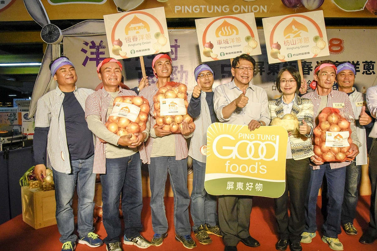 屏東縣長潘孟安表示，每項蔬果的交易價格，是非常具公信力與可信度。 圖：屏東縣政府/提供