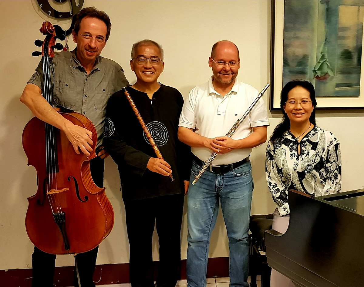 左起為大提琴家馬丁．貝倫茲、笛樂演奏家陳中申、德國長笛家沃夫岡．溫德、旅歐鋼琴家莊雅雯。 圖：陳中申/提供