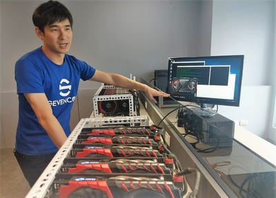 台灣區塊鏈公司（Sevencoin）創辦人呂俊億（圖）與團隊成員從2015年起組隊「挖礦」，除購買比特幣挖礦機，也從零開始研究組裝超過200台以太幣挖礦機。 圖 : 中央社