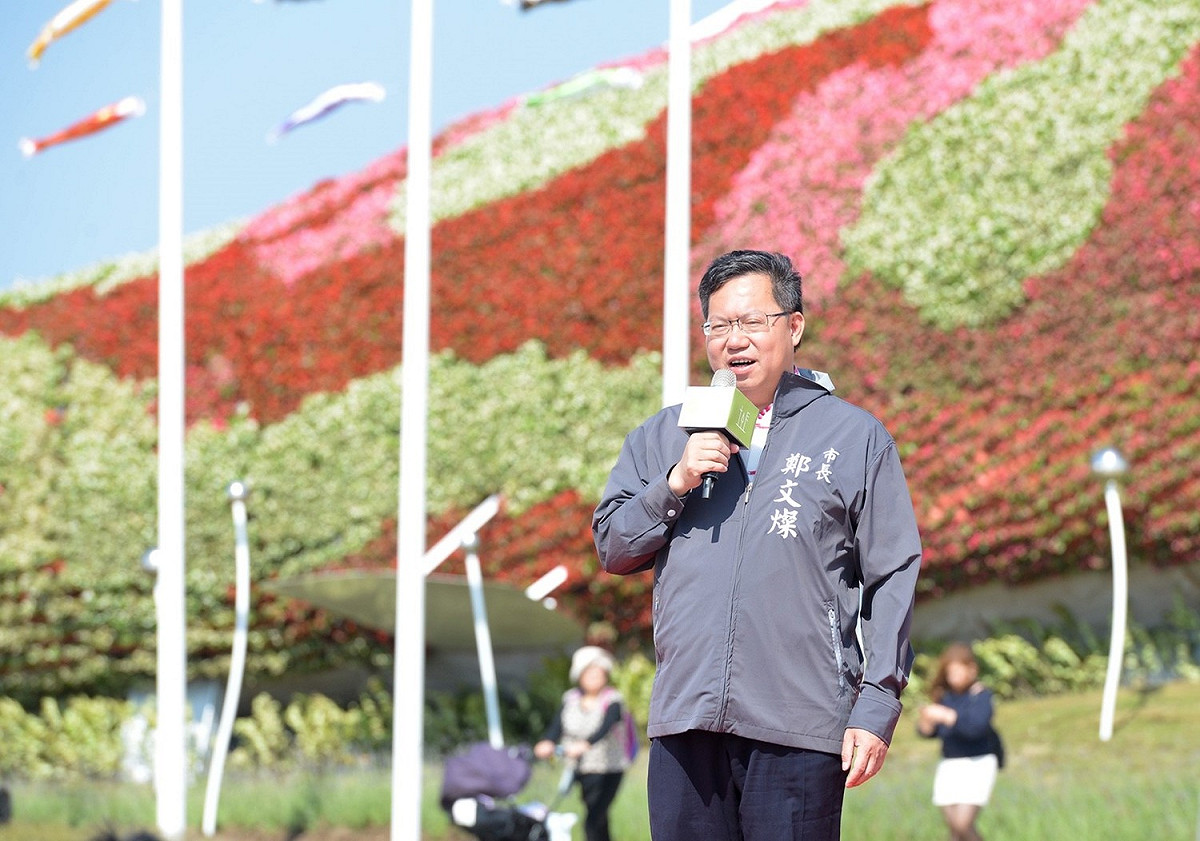 桃園市長鄭文燦出席記者會時表示，去年桃園農業博覽會試營運共有8個展區，今年則擴大為25個展區，連續兩年總經費約8億5,000萬元，期望給市民、遊客、學生、國際友人帶來一場精彩體驗。 圖 : 桃園市政府/提供