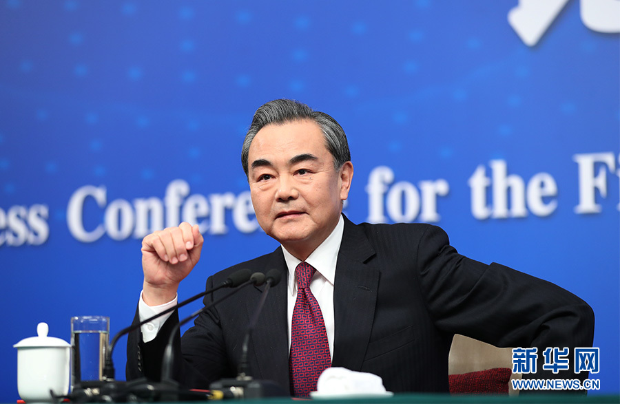 媒體指出，升任國務委員的中國外交部長王毅正在研究4月15日前後的訪日計畫，可能在行程期間安排對話。如果協調順利，這將是雙方自2010年8月以來再次展開對話，已時隔7年半。 圖 : 翻攝自新華網