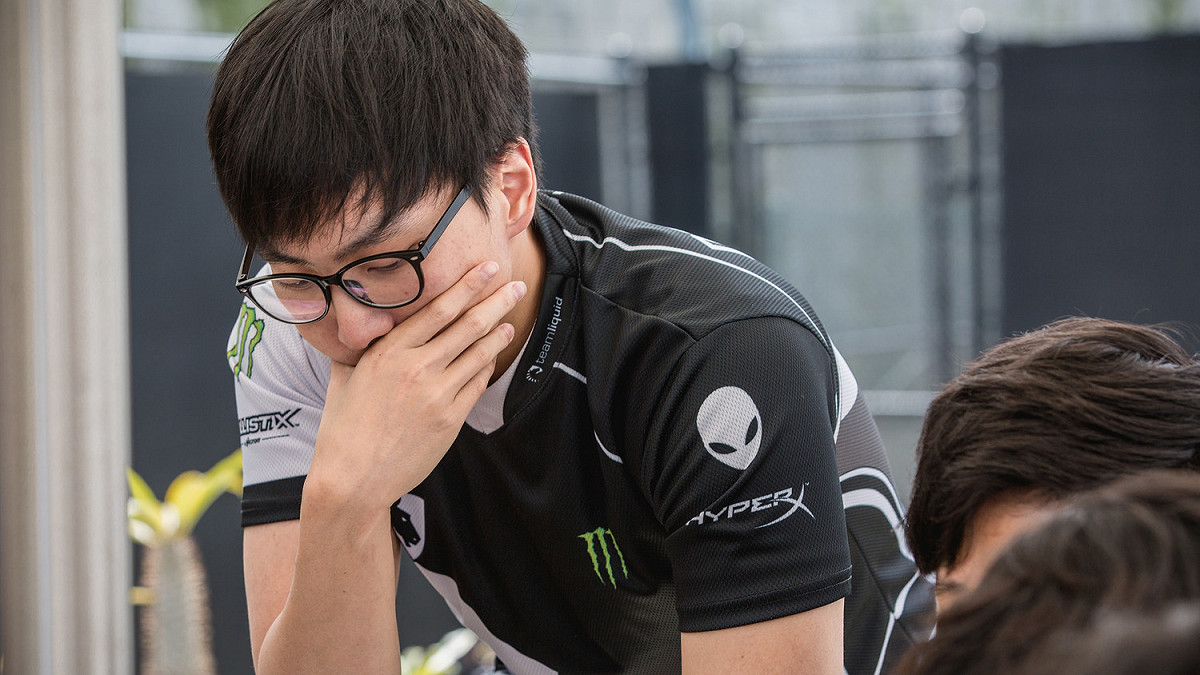驚傳北美賽區Doublelift（DL）選手的哥哥舉刀刺殺父母，母親已被證實死亡、父親則重傷仍在醫院搶救中。 圖：翻攝自 LoL Esports Photos flickr 公開權限