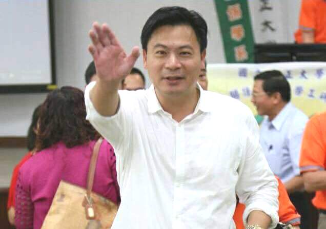 吳育仁表態參選嘉義縣長，願意接受國民黨中央徵召。 圖：翻攝吳育仁臉書