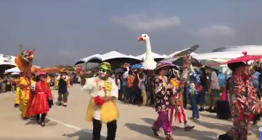 桃園農業博覽會開幕當天至5月12日，每週末六日上午11時及下午2時進行遊行活動。 圖：翻攝直播畫面
