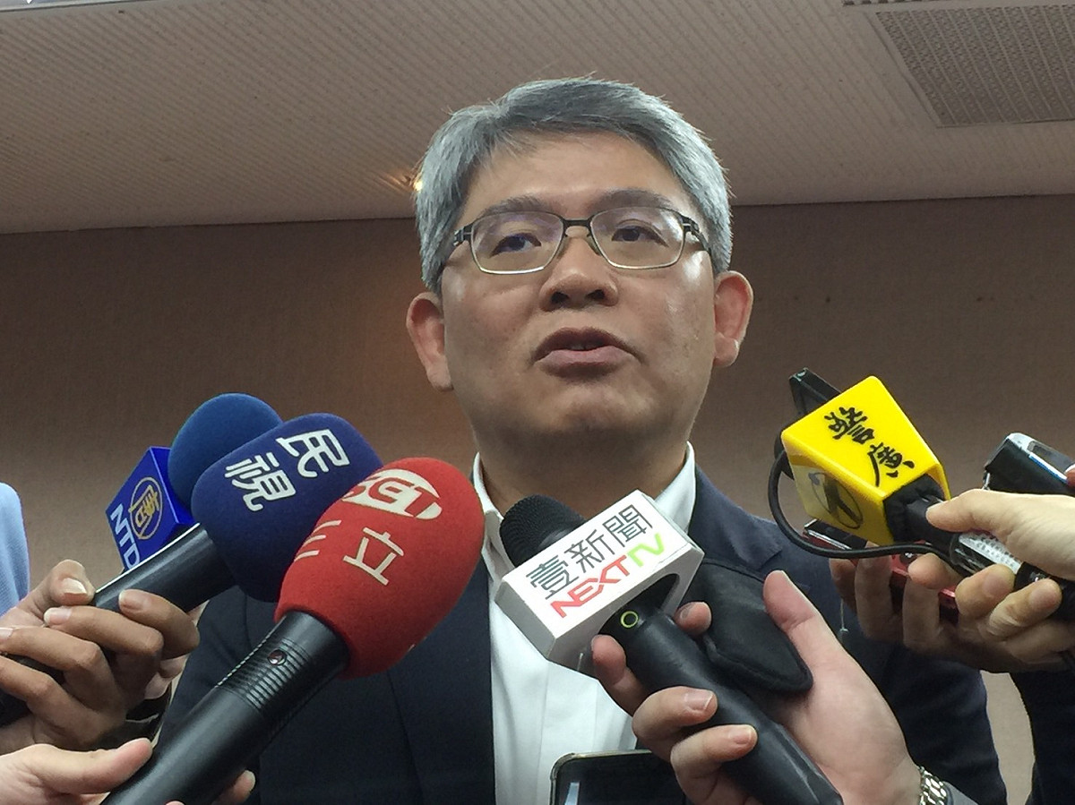 內政部次長花敬群今天赴立法院內政委員會繼續審查「國家安全法部分條文修正草案」。 圖：趙婉淳／攝