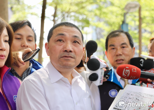 針對洪耀福指稱有人自稱代表侯友宜向民進黨傳話，希望不要提名蘇貞昌參選新北市長一事，侯友宜說自己第一次聽到這樣的說法。 圖: 林昀真/攝