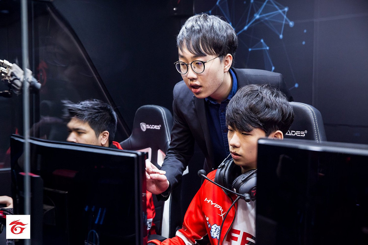 由於 Team Afro 在《英雄聯盟》LMS 春季賽中排名最後一名，因此為了搶下夏季賽的門票，只好對上自家在次級聯賽獲得冠軍的二隊，上演了內戰的戲碼。 圖：翻攝自 Garena eSports flick
