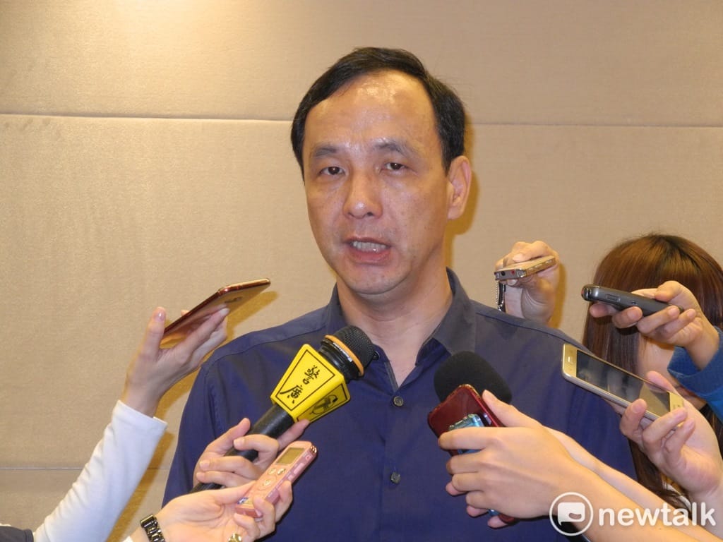 台電推動深澳燃煤電廠案，擬在「瑞芳水產動植物繁殖保育區」設防波堤，且稱新北市府事先並未說明，引發爭議。新北市長朱立倫今（ 10）日表示，台電的說法令市府相當遺憾；「若民眾知道的不是真實數據，相信民眾對設置電廠的信心會更低。」  圖/王峻昌攝