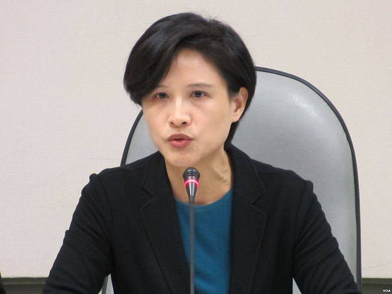 文化部長鄭麗君申報存款新台幣2億餘元，不含土地建物，財產合計超過13億元。 圖 : 翻攝自artouch