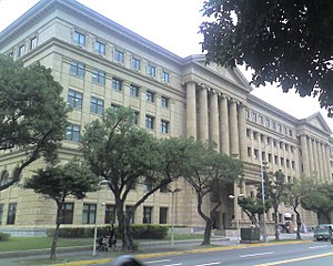 台灣高等法院審理「小燈泡案」，今天提訊王姓犯嫌進行延押訊問。 圖 : 翻攝自維基百科