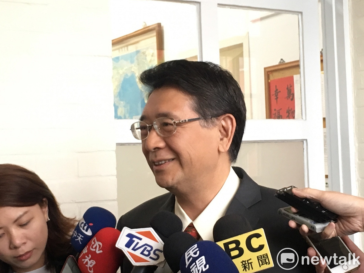 立法院今（17）日自一早開始，各委員辦公室開始接到詐騙電話。對此，立法院秘書長林志嘉下午表示，已經通報警方處理，也呼籲各委員辦公室等，接到電話保持冷靜，不要受騙上當。 圖：黃韋銓/攝