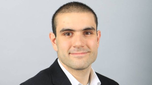 加拿大25歲男子米納希安涉嫌駕駛廂型車衝撞行人，攻擊前在厭女組織臉書留言。 圖：翻攝網路