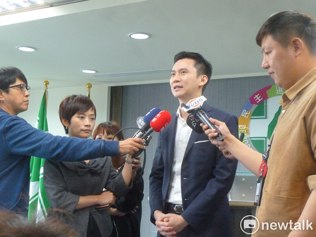 民進黨中執會今（25）天正式通過徵召前新竹縣長鄭永金之子、客家部主任鄭朝方（圖）參選新竹縣長。 圖：謝莉慧/攝