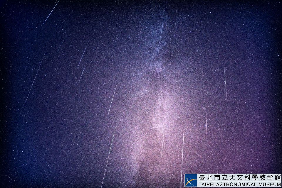 配上明亮的火星、土星、木星和燦爛的夏季銀河，仍然非常值得找個視野遼闊的郊區來觀賞。 圖：台北市立天文教育科學館／提供