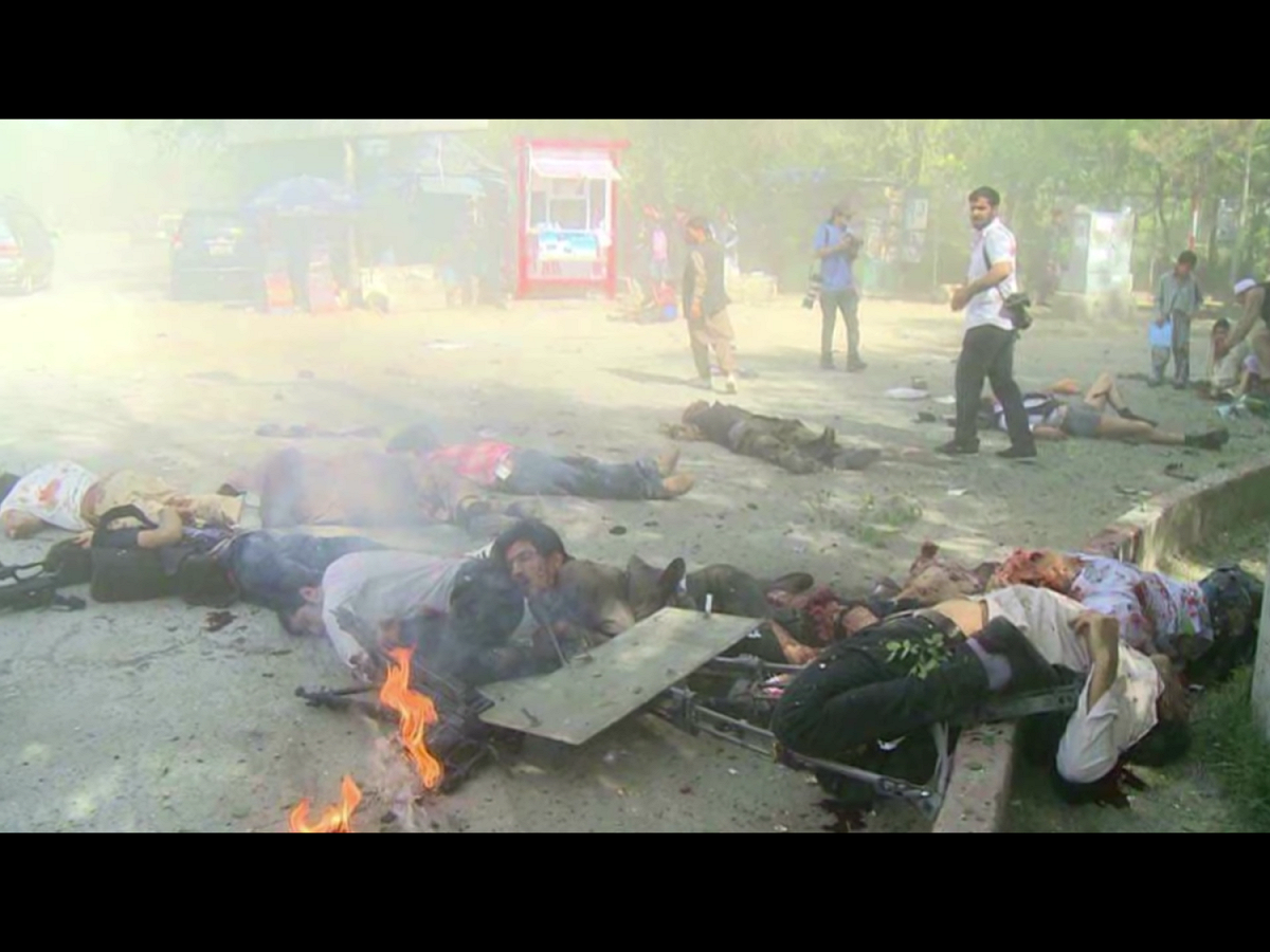 無國界記者組織（Reporters Without Borders）表示，這是塔利班敗亡以來，針對媒體所發起死傷最嚴重的單一攻擊行動。 圖：翻攝自Youtube
