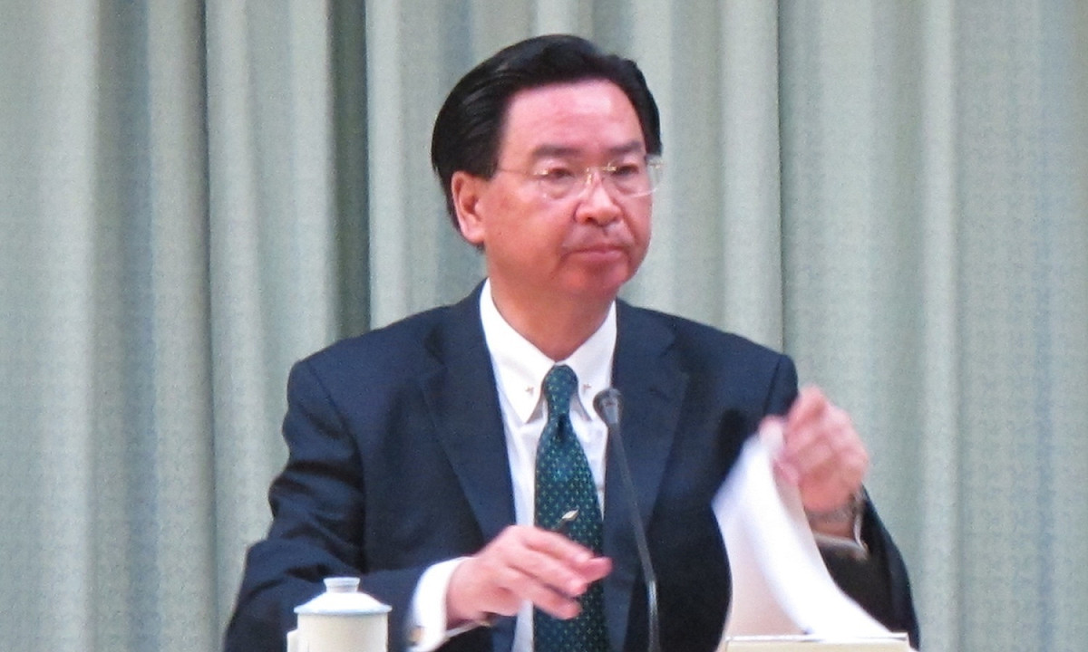 外交部長吳釗燮1日舉行記者會回應多國斷交。 圖：林朝億/攝