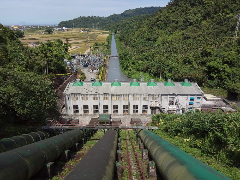 取蘭陽溪水發電、位於宜蘭三星的天埤發電廠(蘭陽電廠天埤機組)於1922年完工，至今也已約96歲，是台電全台排名第2老的資深員工，去年也發出近5000萬度電。 圖：台電公司／提供