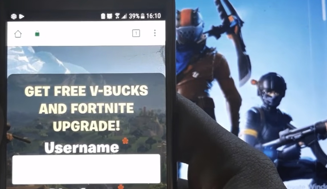 這些影片的共通點是會保證玩家能輕鬆獲得免費 V-Bucks ，並將玩家帶到外部網頁，進而要求提供電子郵件，以及下載應用程式。 圖：翻攝自Youtube
