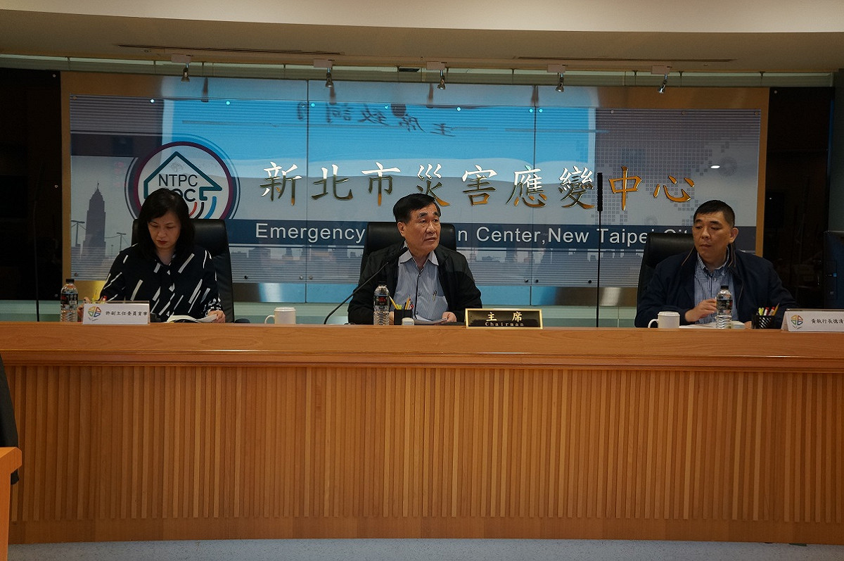 新北市核能安全監督委員會主任委員李四川指原能會預告「低放射性廢棄物最終處置設施場址設置條例修正草案」修法，未通知新北市府，重批行政院原委會妄顧新北市民安全。  圖：新北市政府/提供