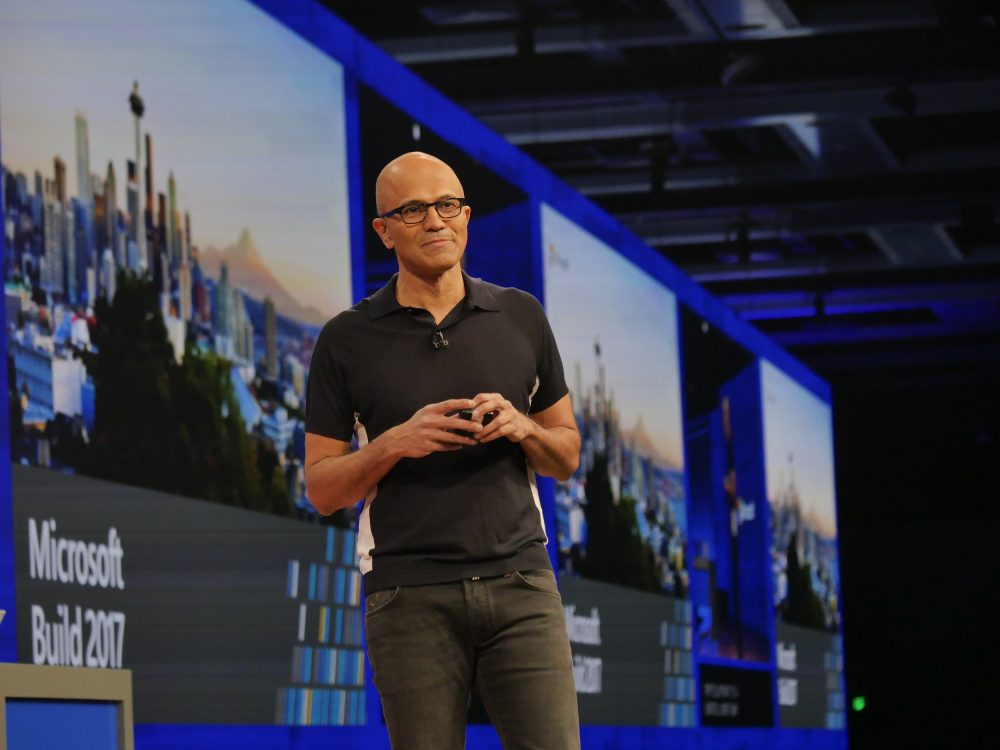 微軟 CEO 納德拉今年也將會主持 Build 2018 開發者大會。(圖為 Build 2017) 圖：翻攝自微軟