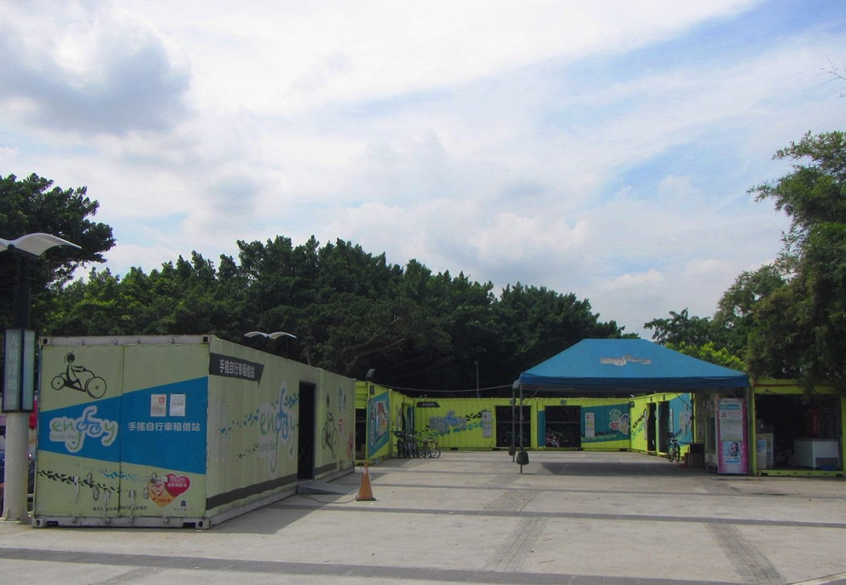 水利處表示，台北市河濱自行車租借站共計有10站，今天因為自行車租借站貨櫃配置調整，故暫停一天。 圖：台北市工務局提供