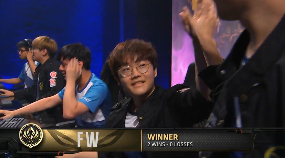 閃電狼第二戰擊敗FNC，一日兩戰全勝。 圖：翻攝自 lol esports Youtube
