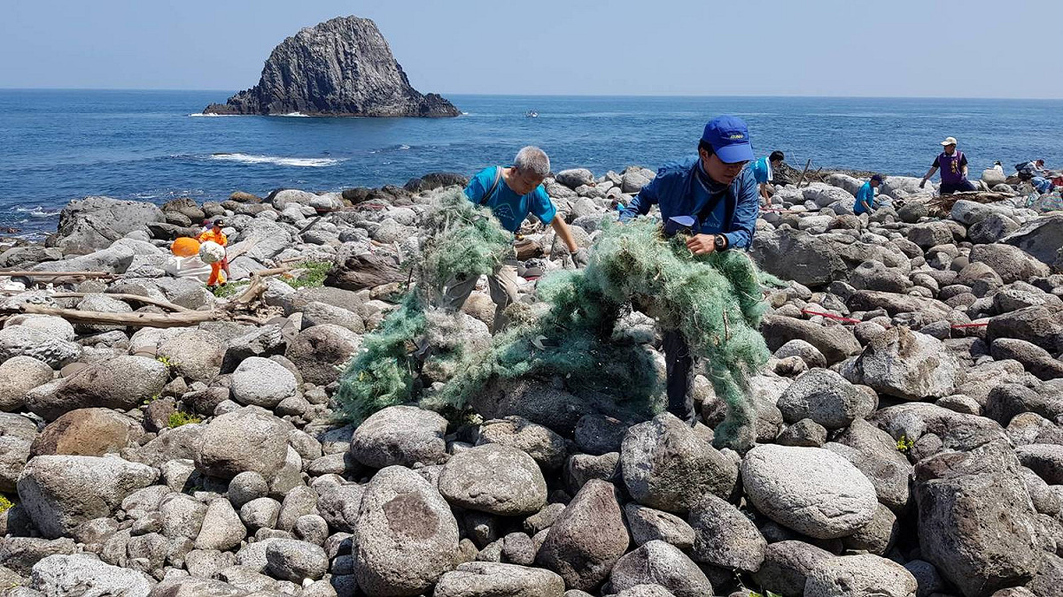 邁向第七年的 iSeaKeelung珍愛海洋、魚樂基隆活動，今年選擇今日5月12日潮境保育區成立二週年紀念日於基隆嶼登場。 圖：基隆市政府/提供