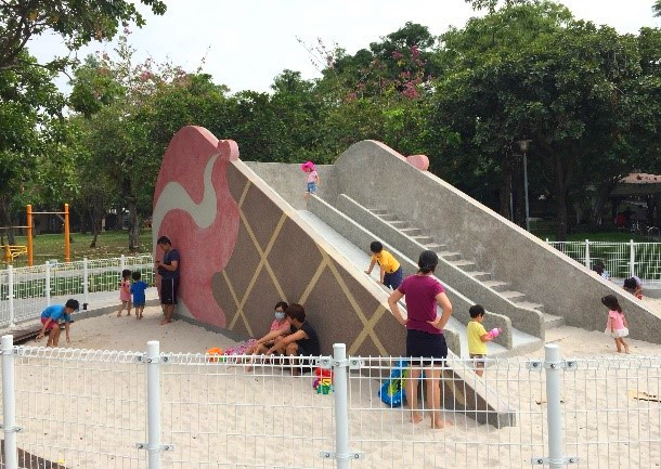 現在福星公園最大亮點就是巨大的「冰淇淋球甜筒溜滑梯」！ 圖：台中市建設局／提供