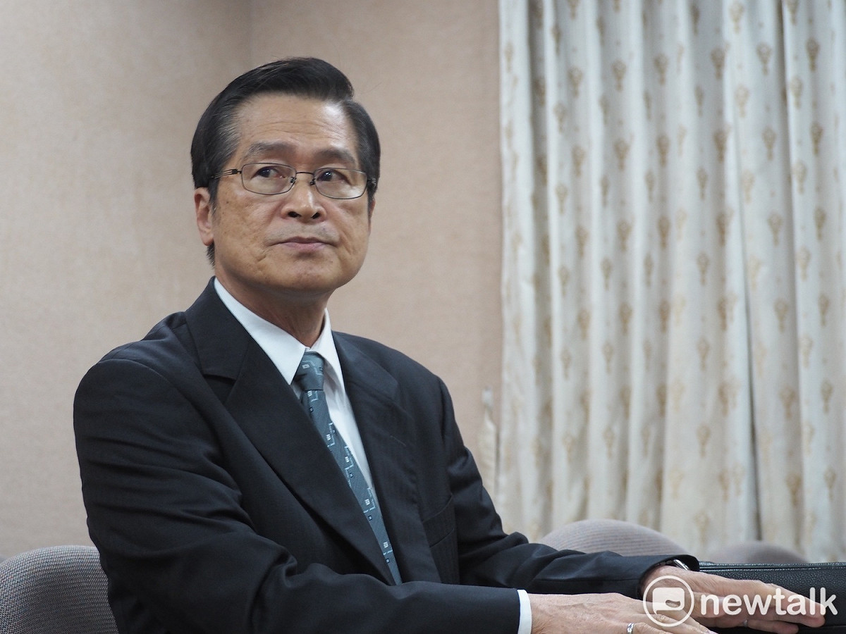 國防部長嚴德發今(19)日表示，中共對台文攻武嚇不斷，他認為沒有效果，台灣人民不會接受，而會反感。 圖：新頭殼資料照片