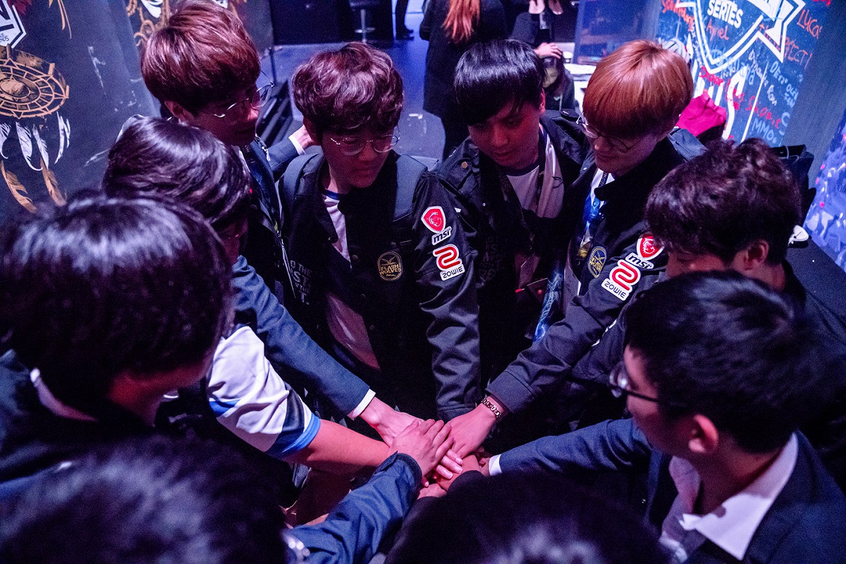 2018《英雄聯盟》MSI 季中邀請賽 FW 豪取六連勝後吞下二連敗，但仍位居小組賽第一。 圖：Riot Games/提供