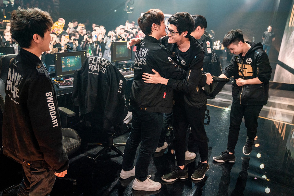 前 FW 明星打野 Karsa 首度對壘老東家表現良好，讓 FW 吞下第二敗。 圖：Riot Games/提供