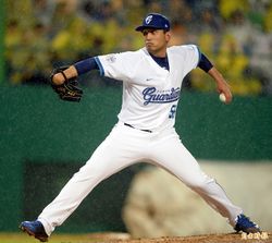 中華職棒富邦悍將投手黃勝雄遭媒體爆料家暴、外遇，富邦球團今天決定將黃勝雄釋出。 圖 : 翻攝自台灣棒球維基館