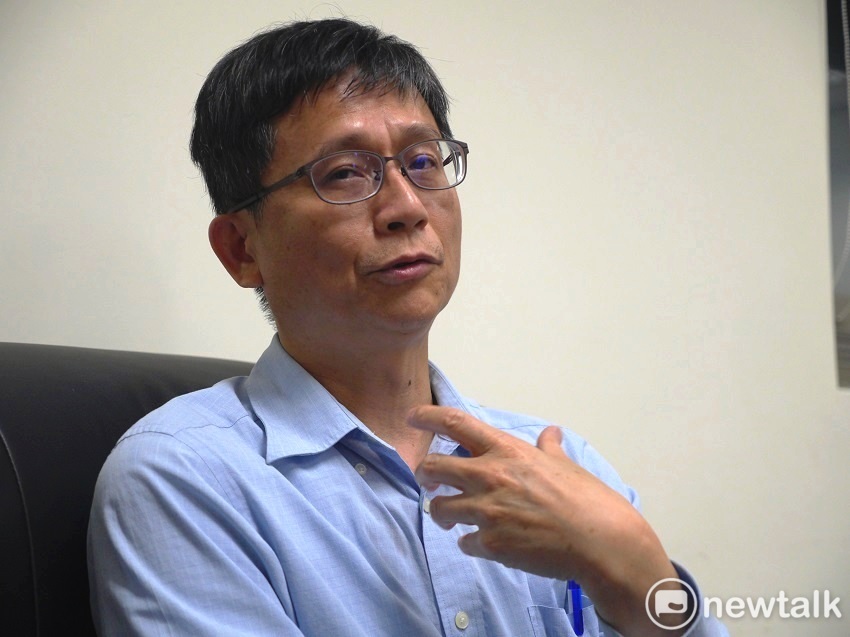 選擇持續扮演烏鴉的環保署副署長詹順貴受訪時，時不時釋放欲離開的訊息，甚至脫口「可能提早到空污法修法後就離開」。 圖：趙婉淳/攝（資料照片）