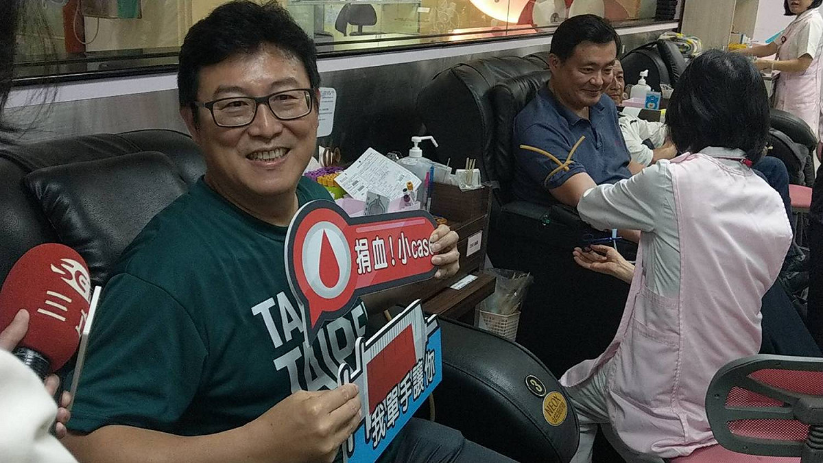 民進黨決定在台北市自提候選人後，黨內互打白熱化，前輩當前，姚文智連續幾天被問到會不會有脫黨參選念頭? 圖：姚文智辦公室/提供