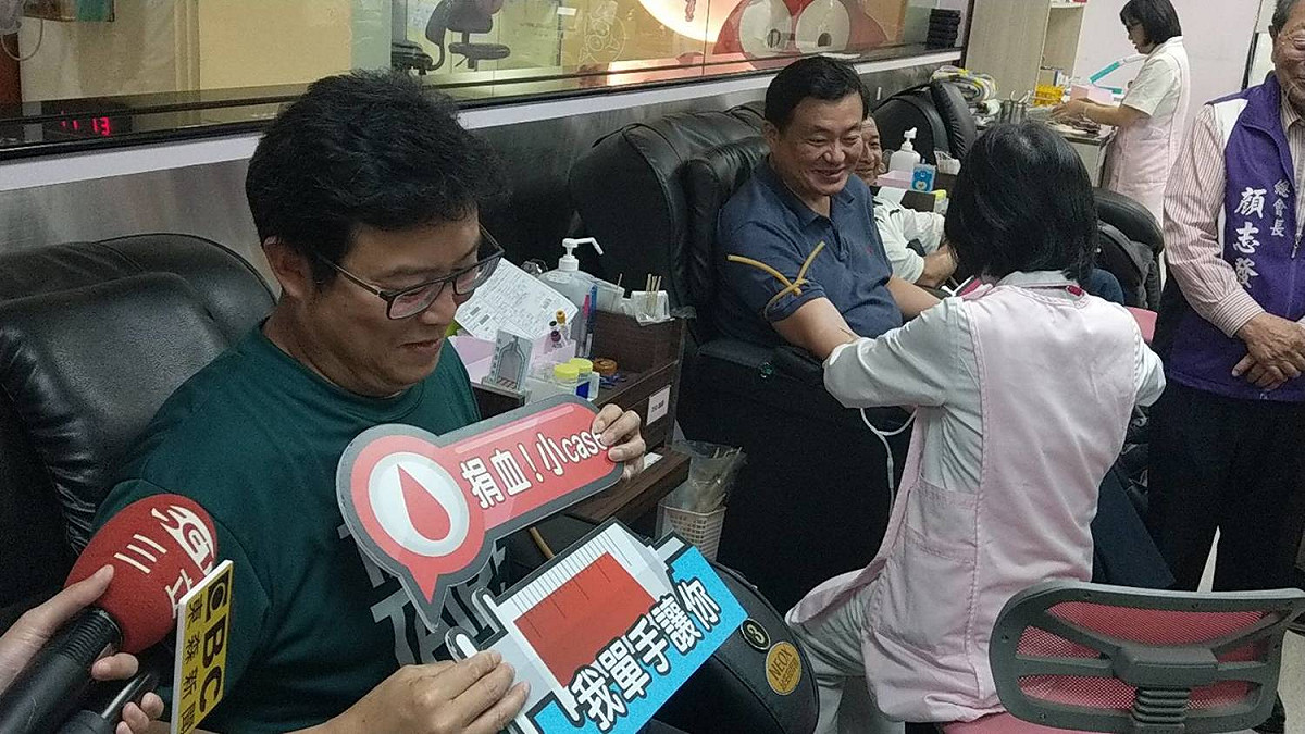 至於黨部主委黃承國今(20)天出席活動姚文智是否解讀為黨對他的支持？姚文智說，這就是單純台北市小英之友會的活動，我想這跟選對會的決定沒有關係。 圖：姚文智辦公室/提供