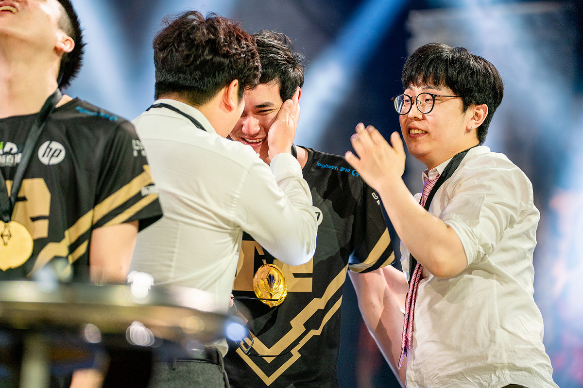 Karsa在奪冠當下哭成淚人兒。  圖：翻攝自LoL Esports Photos flickr公開權限