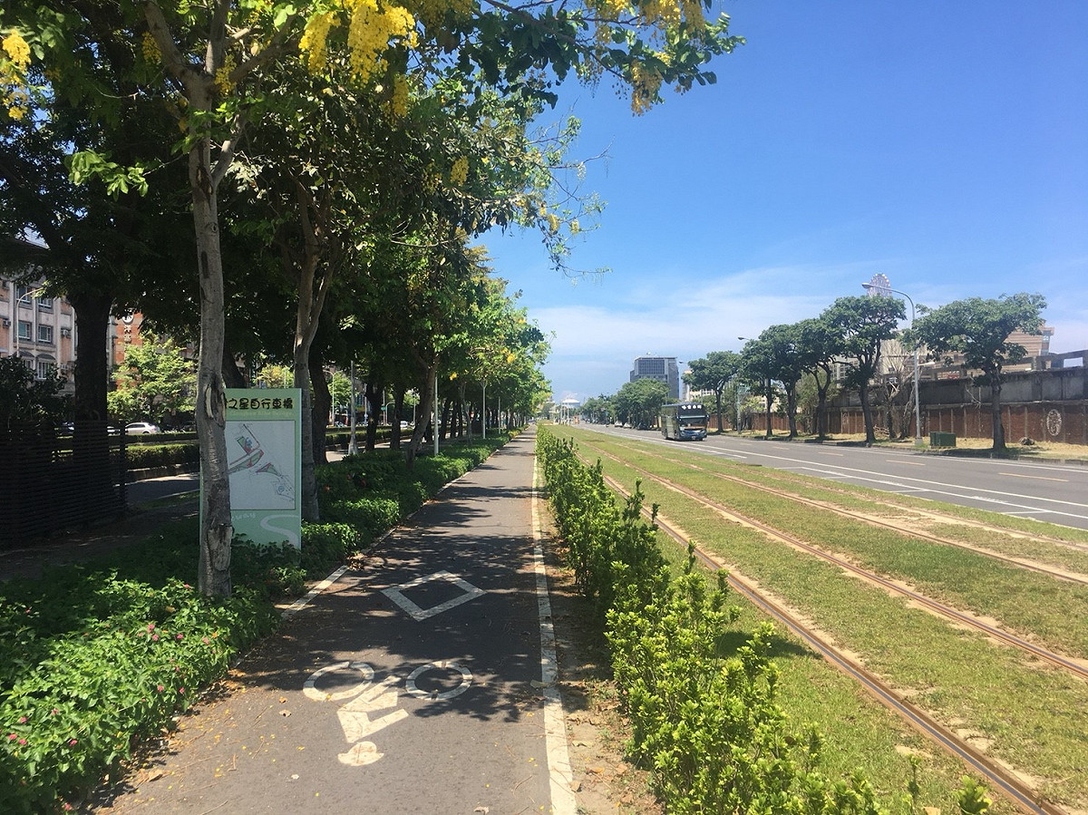 近年來低碳旅遊跟運動觀光成為風潮，對自由行旅客來說，自行車無疑是旅遊最好的交通工具。 圖：高雄市觀光局／提供