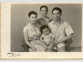 林恩魁夫婦與兒女合照(林美里提供) 圖：林美里/提供