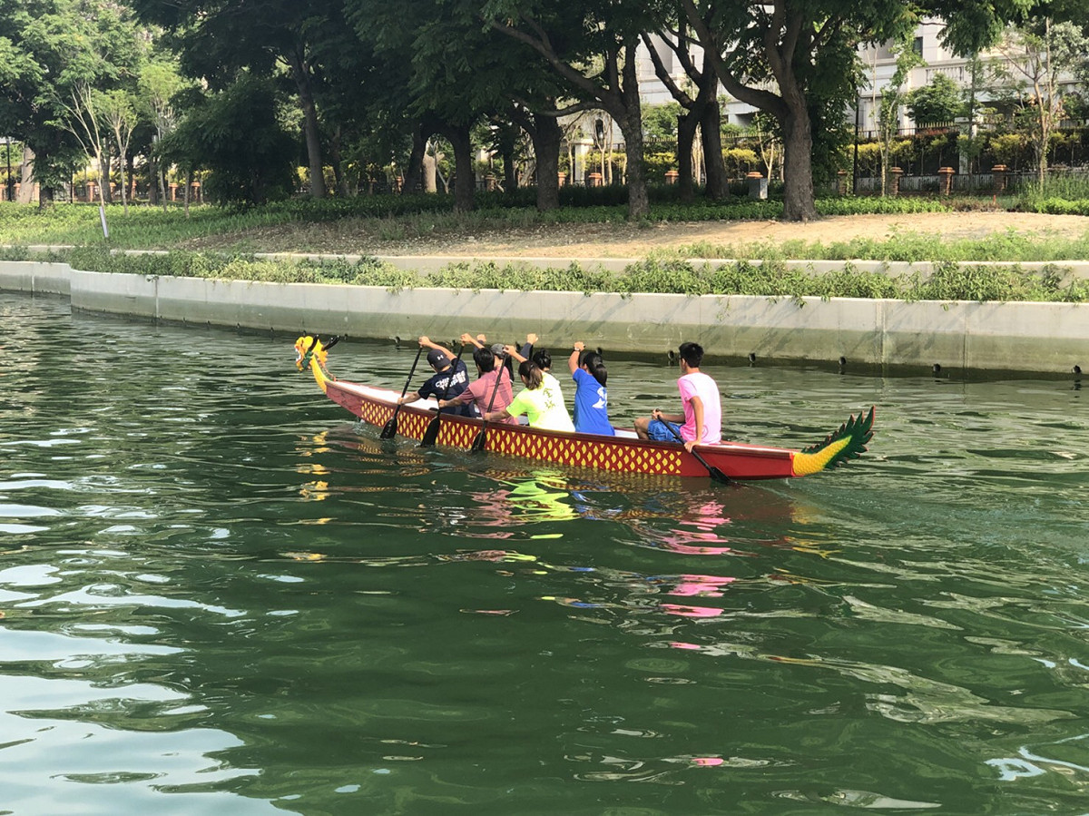 台中市首次舉辦的龍舟賽，地點在豐原軟埤仔溪水域。 圖 : 台中市政府/提供