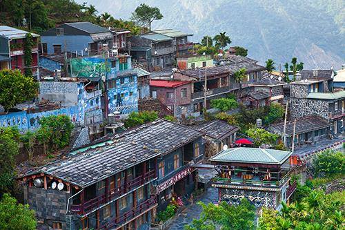 為振興南部觀光、提高民眾赴南旅遊的意願，交通部即日起南部旅遊補助，條件式鼓勵旅行社組團前往台南、高雄、屏東、台東及澎湖5縣市旅遊。 圖：交通部/提供