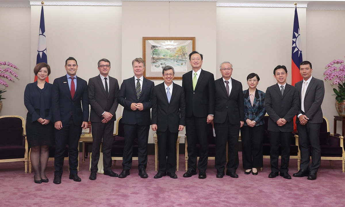 副總統陳建仁25日接見三為支持同婚的國際訪賓。 圖：總統府提供