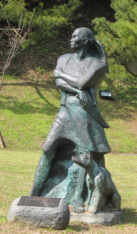 想像中，阿僯出征時的造型。（原像位在日月潭九族文化村）

 圖：陳耀昌/提供