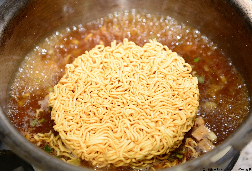 食品中所含的重金屬，多是來自環境，為無法避免的汙染物質，相關產品經攝食量風險評估的結果，均無攝食風險，並不需要太過恐慌。 圖：翻攝自Flickr／Johnson Wang提供